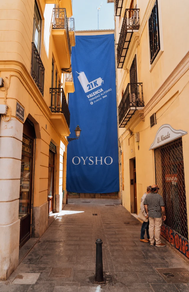 OYSHO X SUPERHALF VALENCIA 2026 — still 4